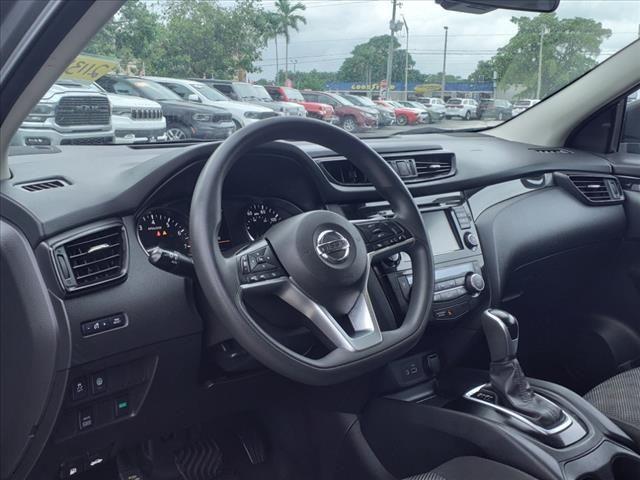 2019 nissan rogue sport sv