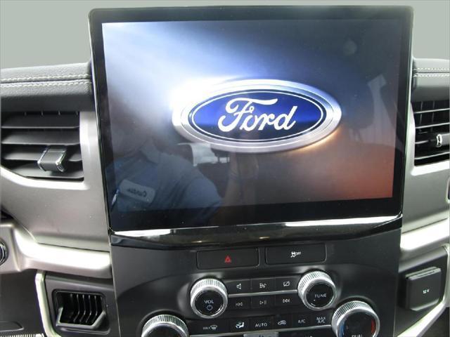 2022 ford expedition xlt