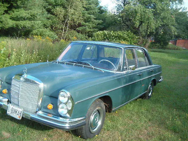 1965 mercedes-benz 250s w108 body style