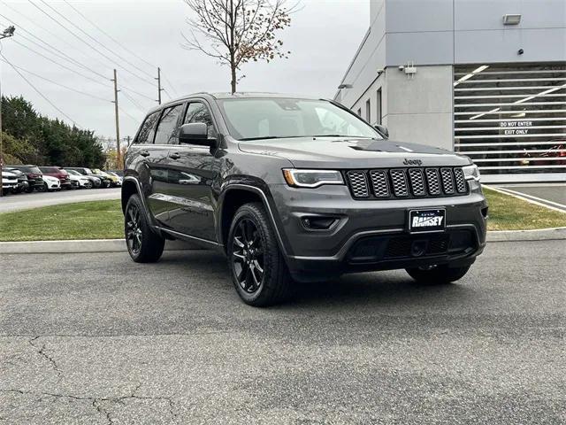 2021 jeep grand cherokee laredo x 4x4