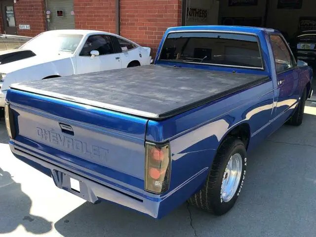 1983 chevy s-10 custom v8 conversion 350 sbc power with 700r4 auto trans, nice!