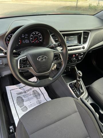 2021 hyundai accent se