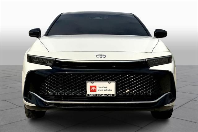 2024 toyota crown platinum