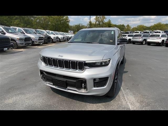 2022 jeep grand cherokee l overland