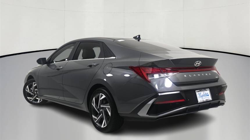 2024 hyundai elantra hybrid limited