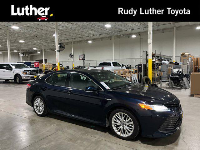 2018 toyota camry hybrid xle