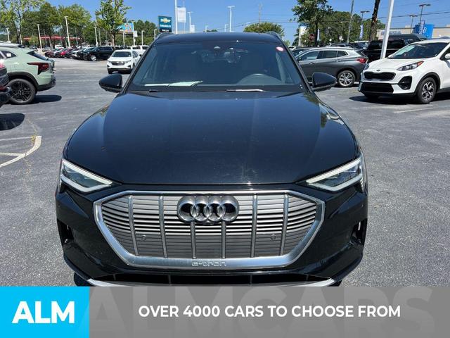 2022 audi e-tron premium plus
