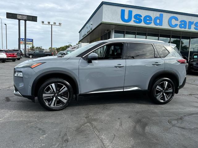 2022 nissan rogue platinum
