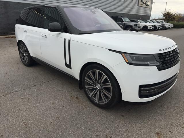 2023 land rover range rover p400 se