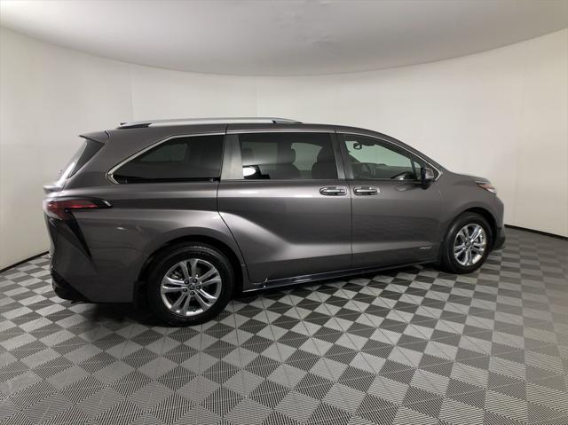 2021 toyota sienna platinum 7 passenger