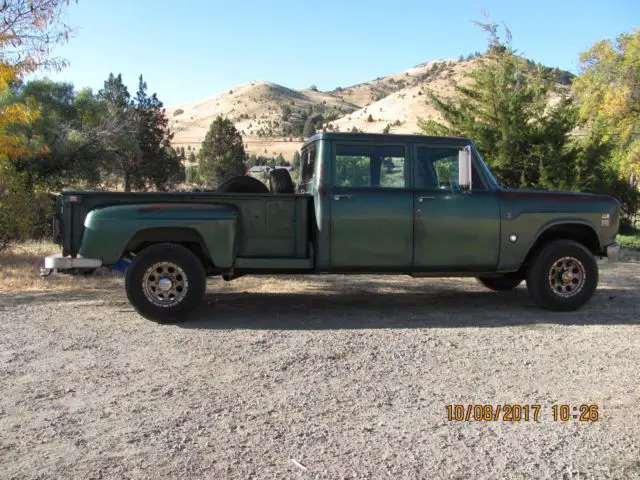 1971 international travelette crew cab