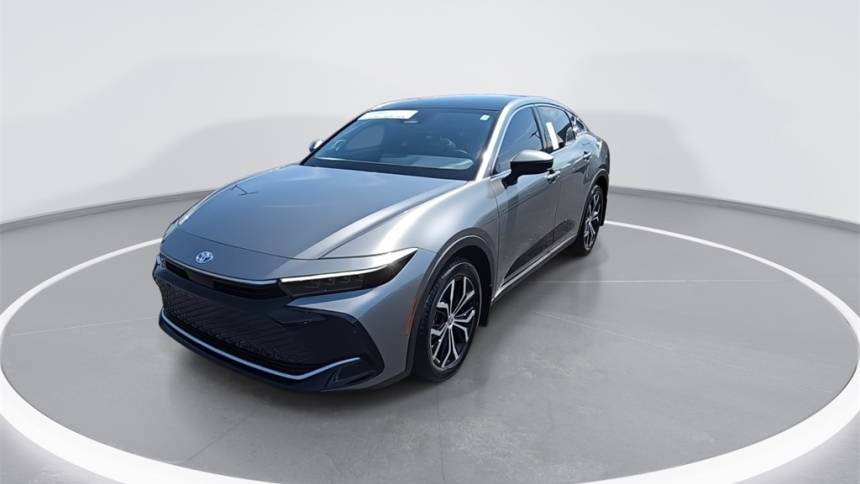 2023 toyota crown limited