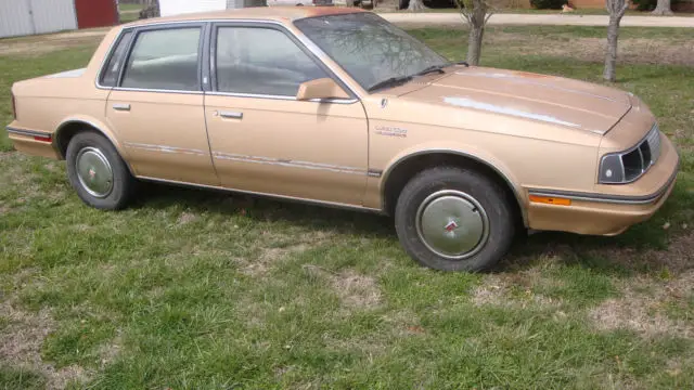 1985 oldsmobile cutlass ciera diesel ls sedan 4-door 4.3l