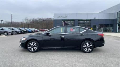2021 nissan altima 2.5 sv in highland, michigan