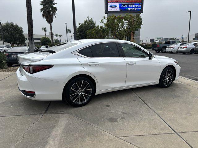 2023 lexus es 300h base
