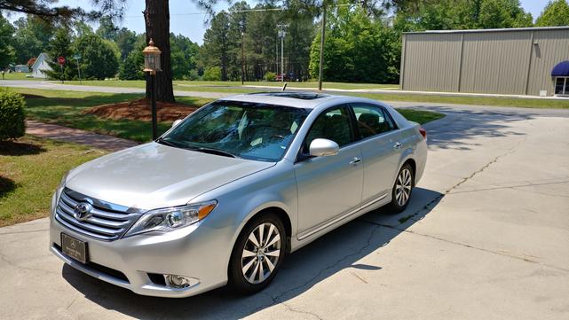 2011 toyota avalon limited