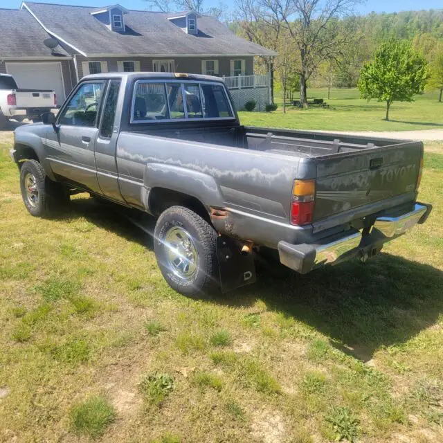 1986 toyota pickup pickup grey 4wd manual xtracab rn66 sr5