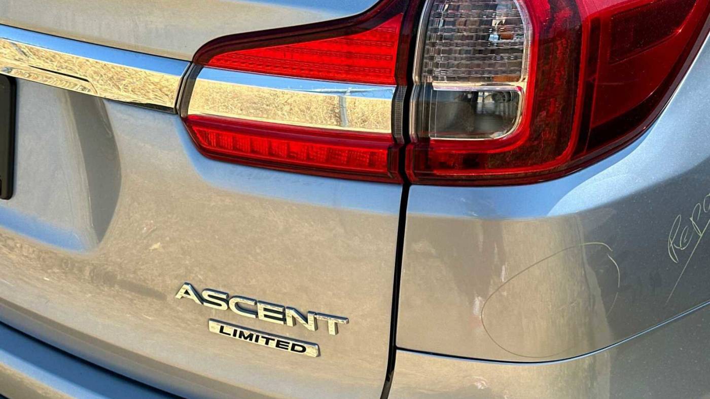 2020 subaru ascent limited 8-passenger