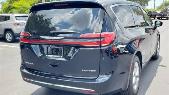 2024 Chrysler Pacifica