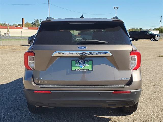 2021 ford explorer xlt