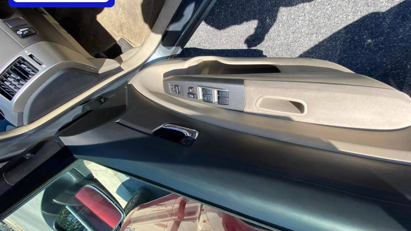 2005 toyota prius base
