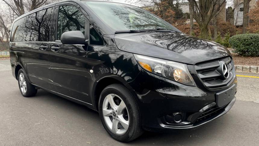2018 mercedes-benz metris passenger van standard