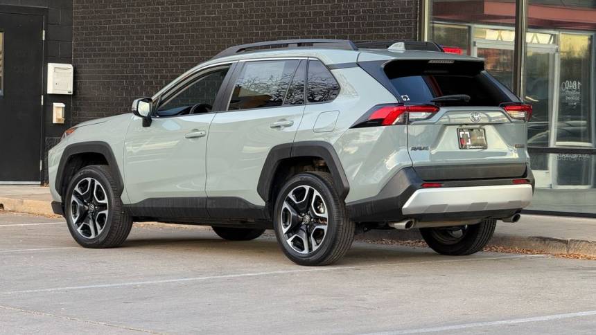 2021 toyota rav4 adventure