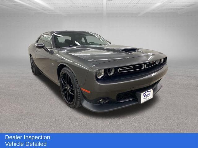 2023 dodge challenger r/t