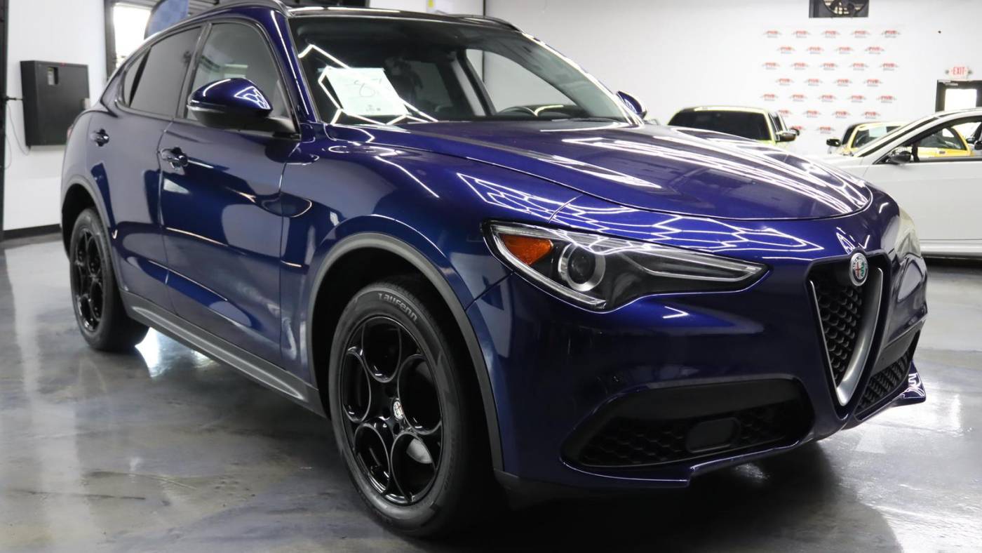 2018 alfa romeo stelvio sport