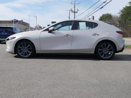 2022 mazda mazda3 fwd w/select package in nashua, new hampshire