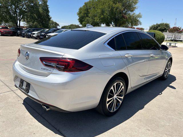 2018 buick regal sportback essence