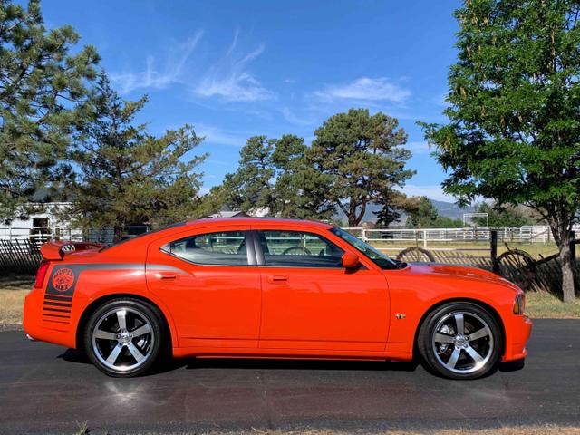 2009 dodge charger srt8