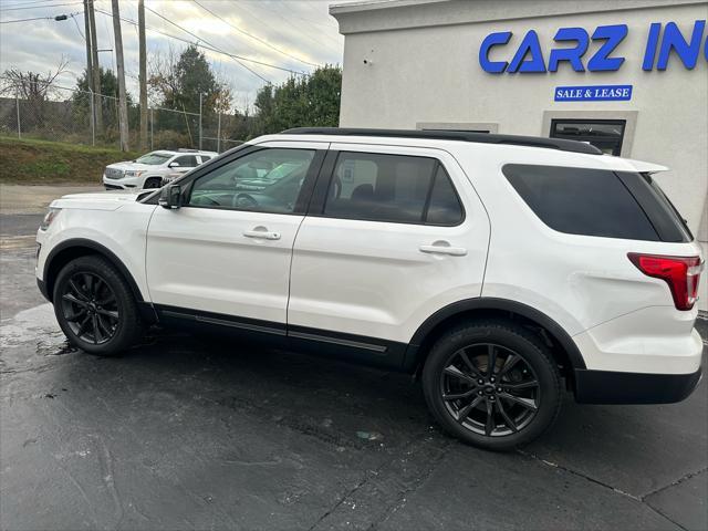 2017 ford explorer xlt