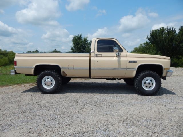 1987 gmc k20, fuel injected 350, 4x4, purchased from original owner, rust free!