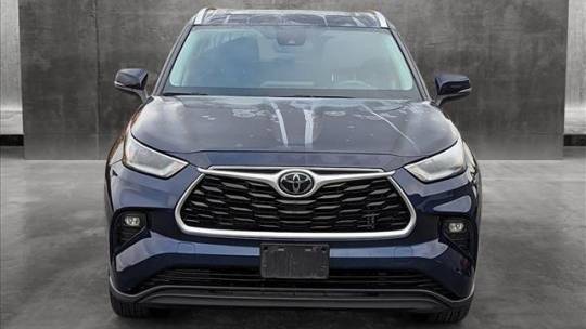 2021 toyota highlander xle