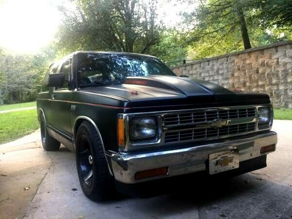 1986 s10 blazer chevy v8 new drive train. tpi sbc