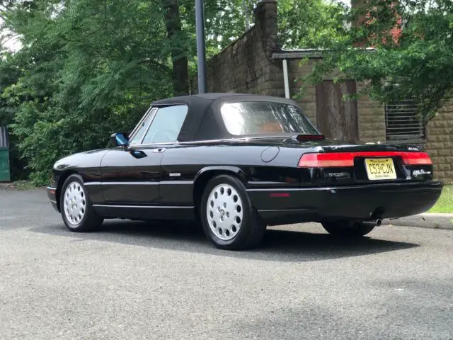 1993 alfa romeo spider veloce no visible rust hardtop nice condition low miles