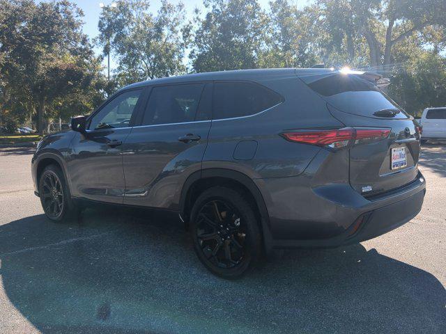 2023 toyota highlander le