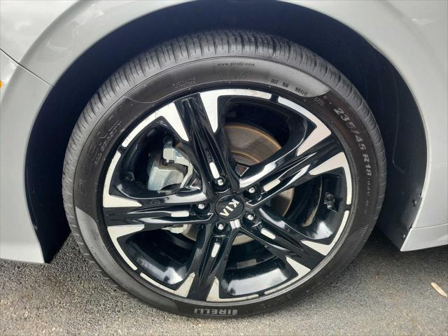2021 kia k5 gt-line