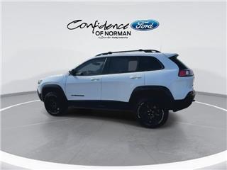 2023 Jeep Cherokee trailhawk