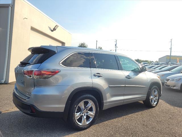 2015 toyota highlander limited