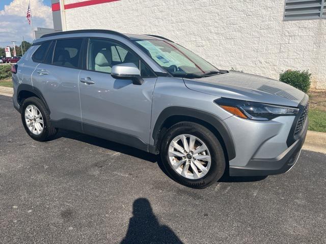 2022 toyota corolla cross le