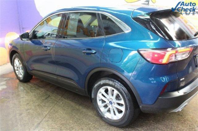 2020 ford escape se