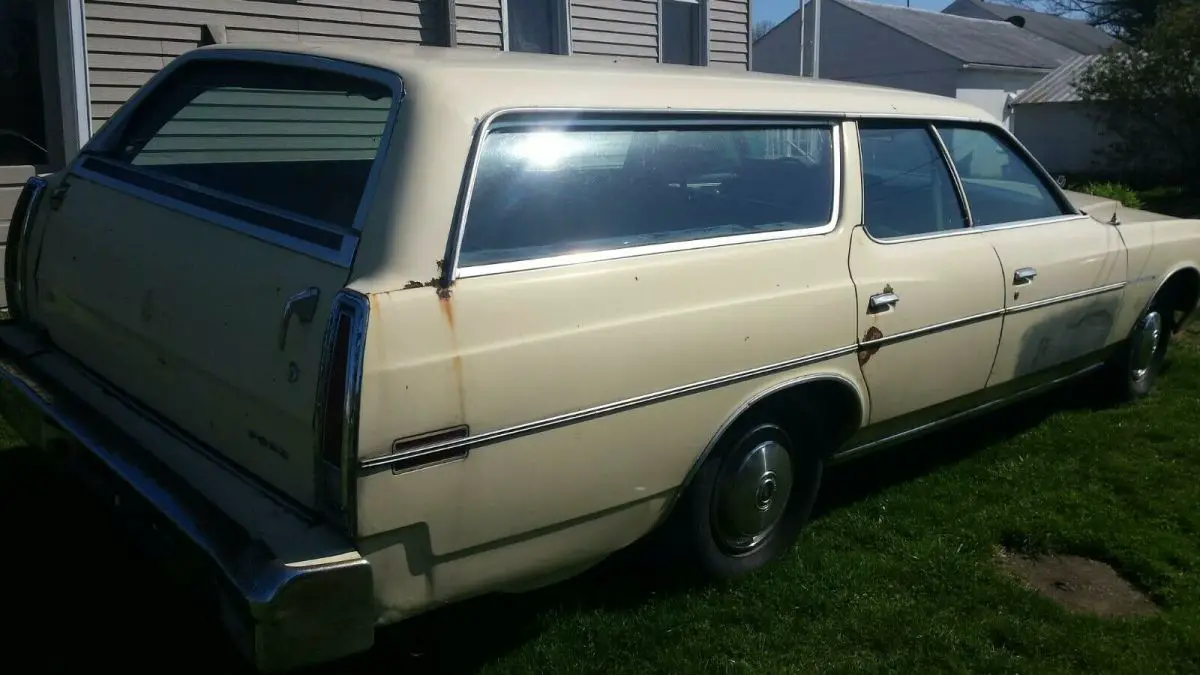 1976 ford ltd yellow rwd automatic wagon