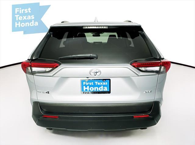 2021 toyota rav4 xle