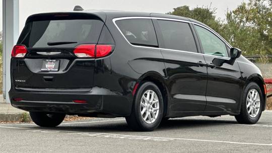 2023 Chrysler Voyager