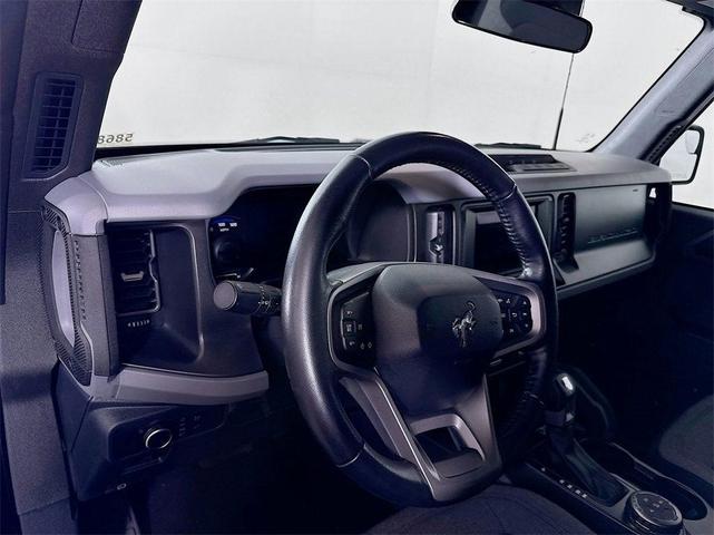 2022 ford bronco base