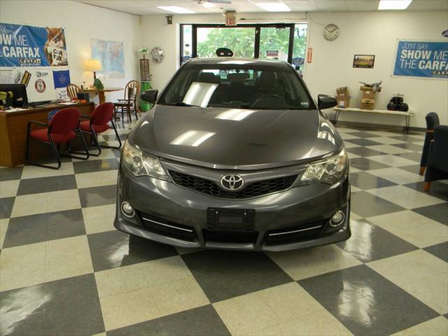 2014 toyota camry se