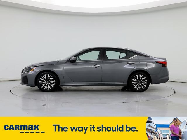 2023 nissan altima sv