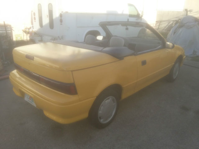 1992 geo metro convertable - nice car - no reserve